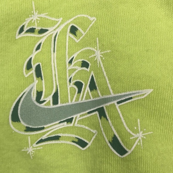 Nike Sportswear LA Graphic Boxy Crop T-Shirt - Picture 6 of 12